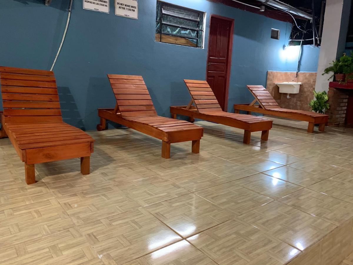 Litt Iguazu Hostal プエルト・イグアス エクステリア 写真